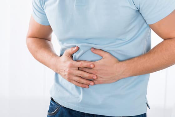 Прием Ревмоксикама может привести к обострению хронических желудочно-кишечных патологий